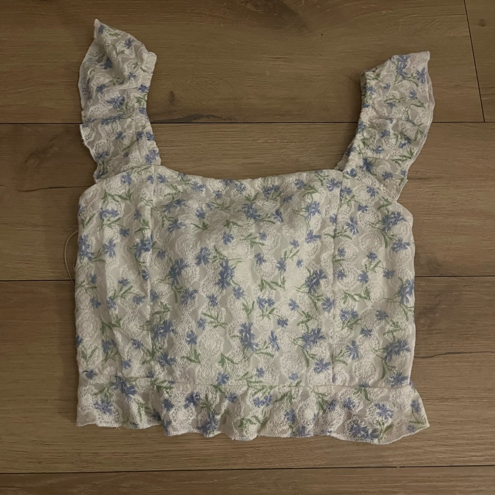 T.J.Maxx Blue and White Floral Crop Top